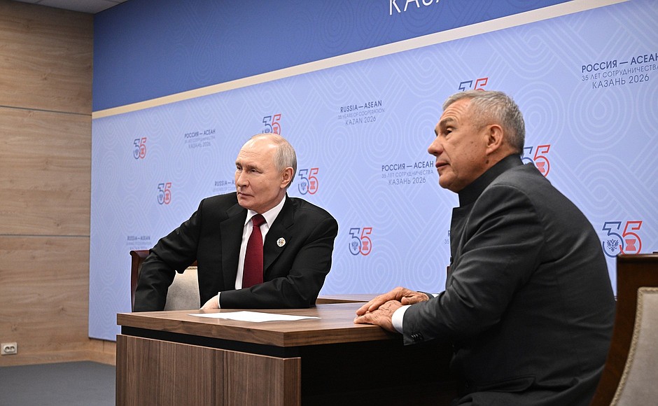 Путин открыл первый в России сборочно-испытательный комплекс для СПГ-компрессоров