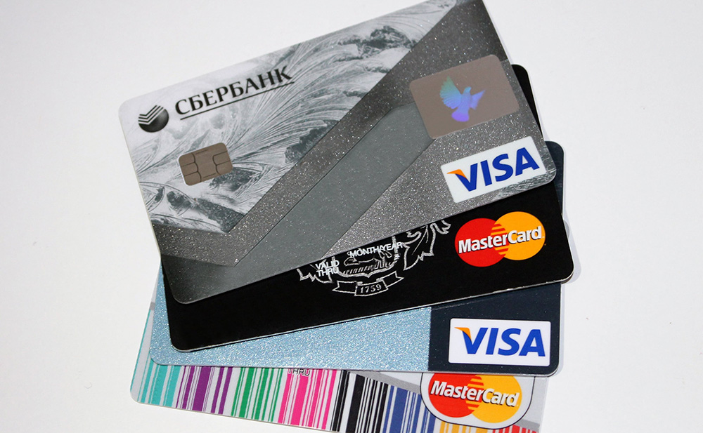 НСПК предложила поэтапно вывести карты Visa и Mastercard из оборота в России