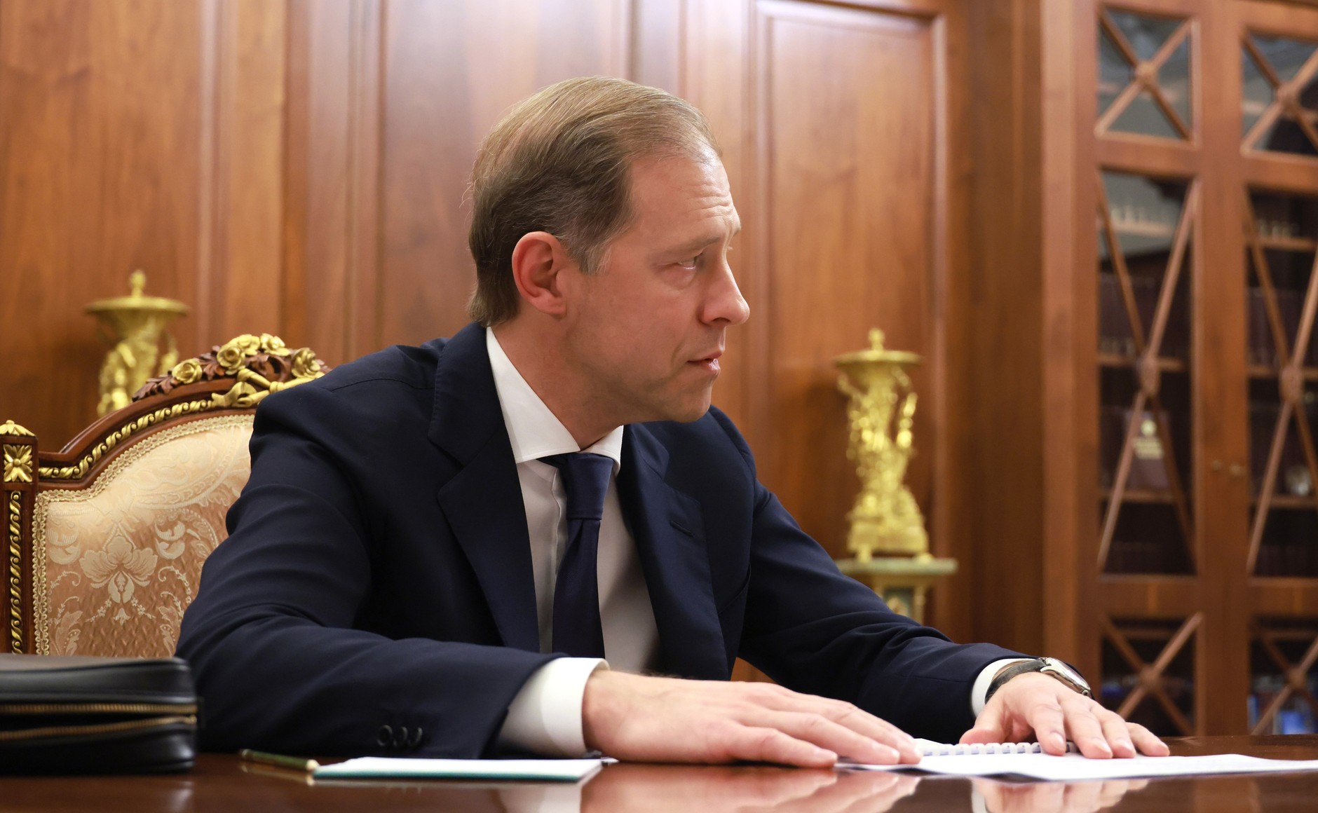 Мантуров на ИННОПРОМ-2026: промышленность переходит к структурной перестройке, а внешнеэкономические связи требуют пересмотра