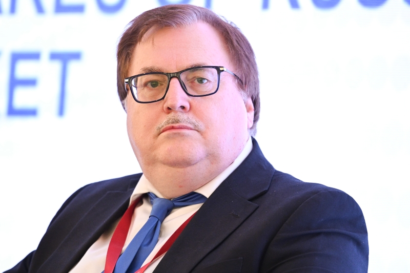 На ВЭФ заявили о «сокрушительном доминировании» Китая