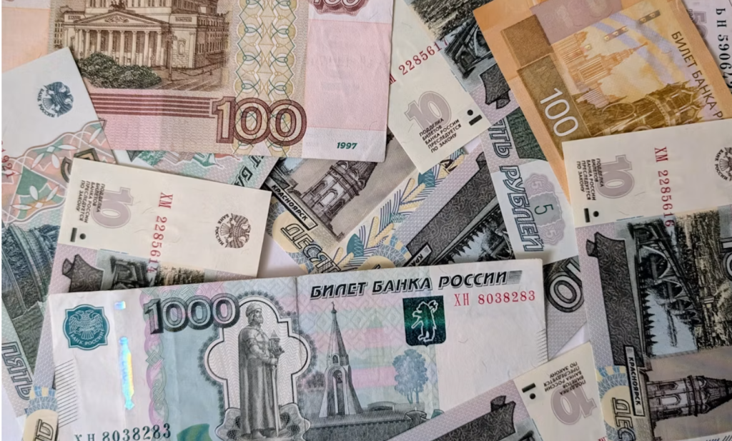 Путин запретил вывозить более 1 млн рублей наличными в страны ЕАЭС