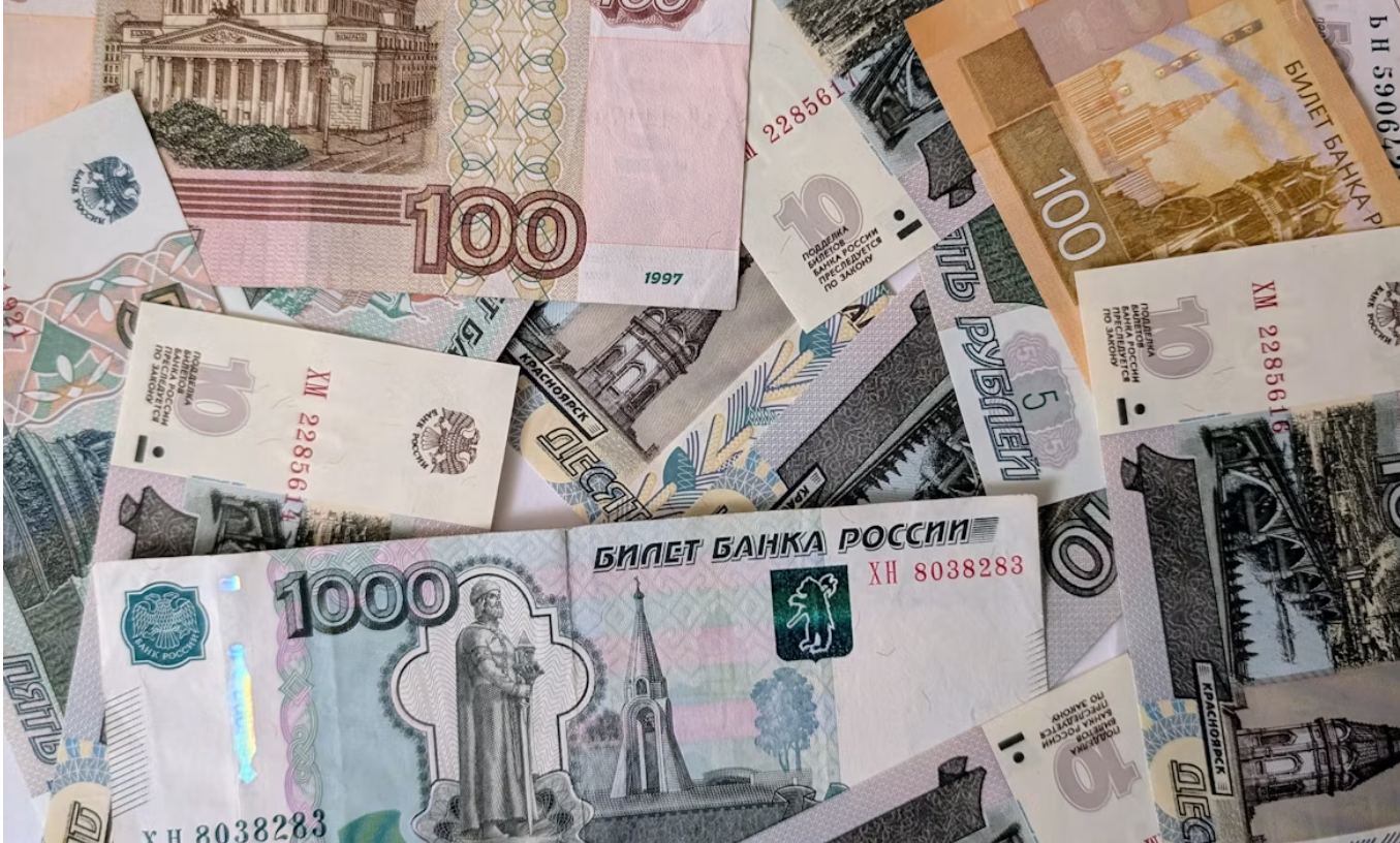 Путин запретил вывозить более 1 млн рублей наличными в страны ЕАЭС