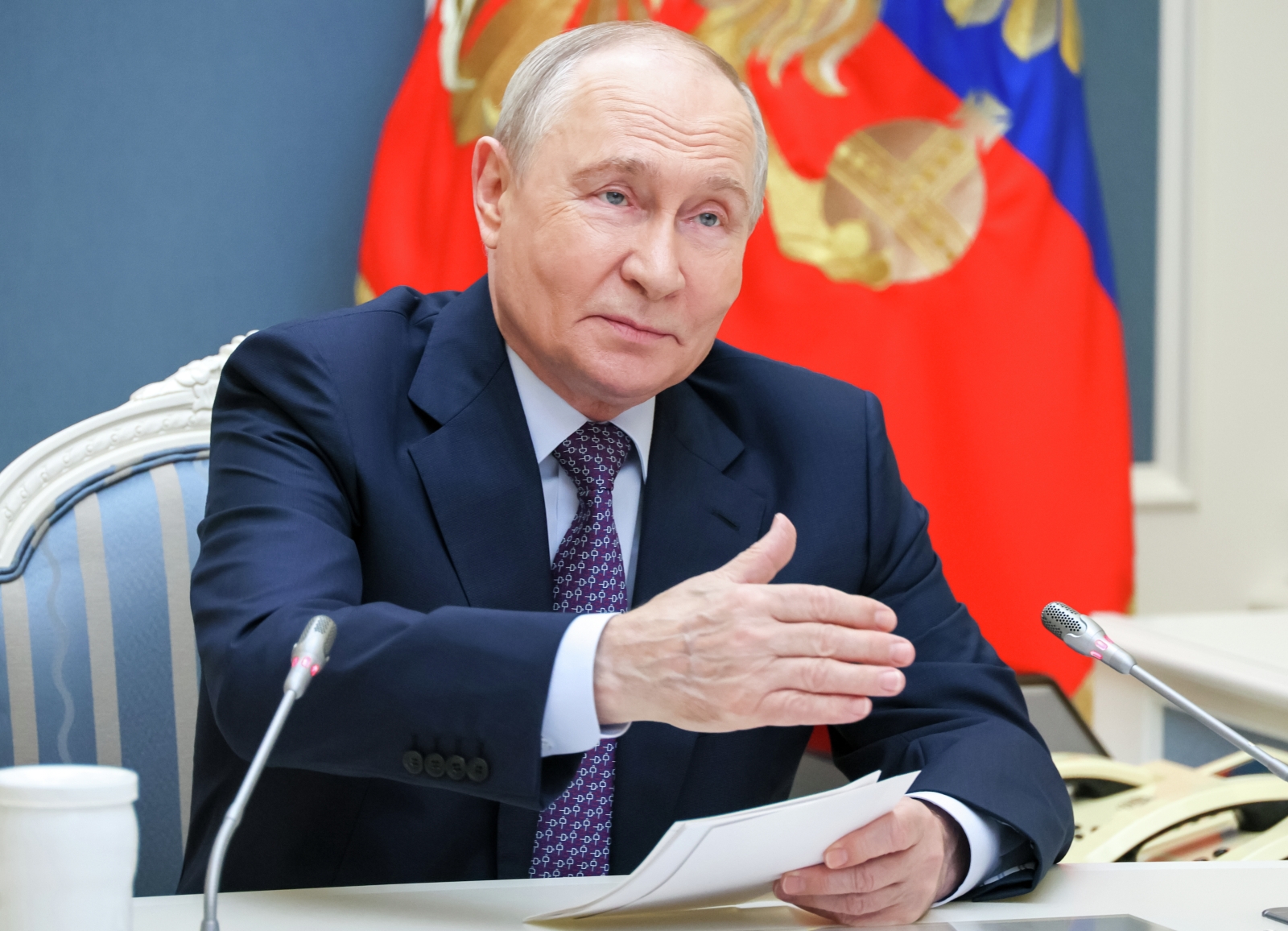 Путин: «Просто надо разрешить все, что не запрещено, и дело с концом»
