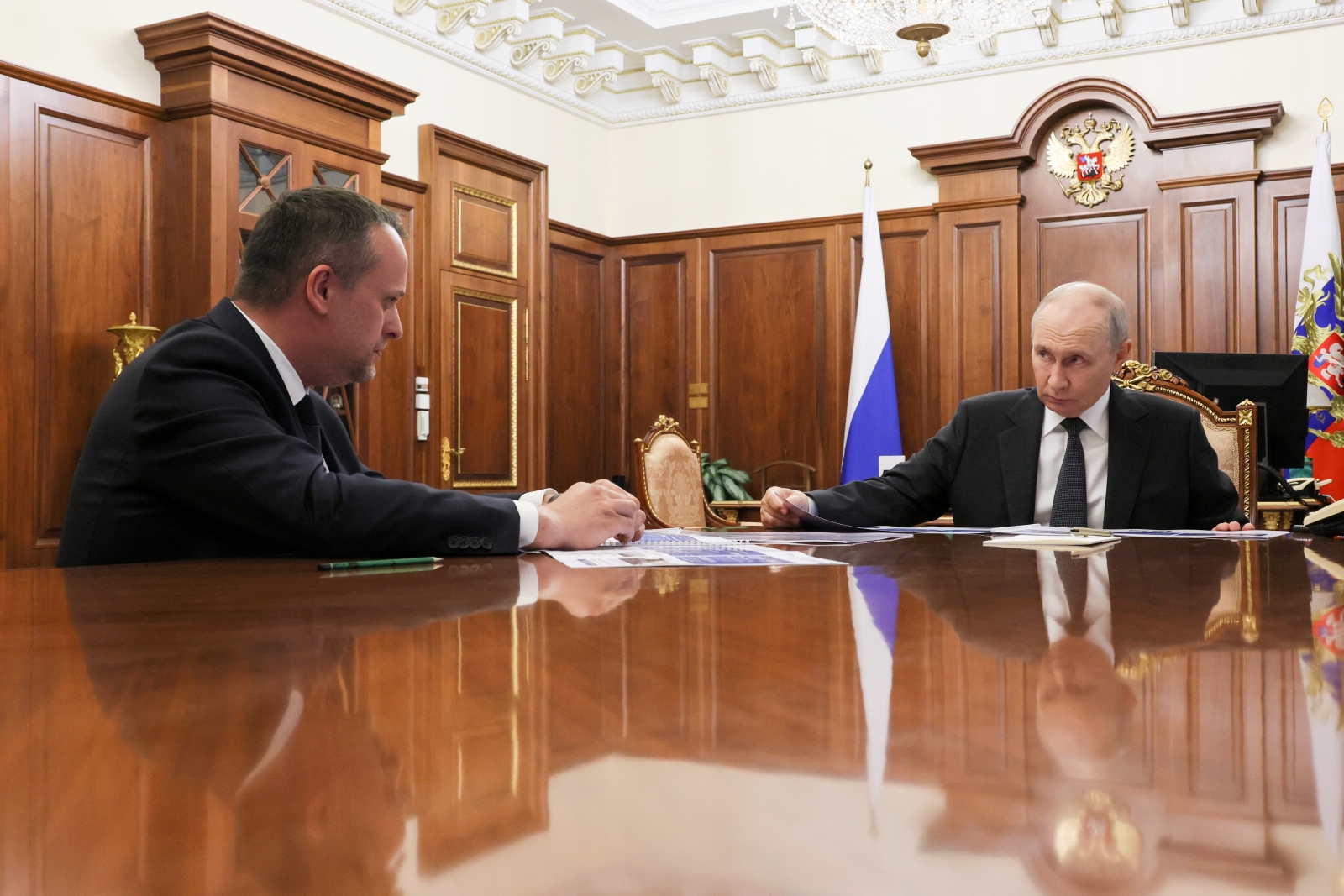 Путин назначил Никитина вице-премьером, а Ядрова — министром транспорта